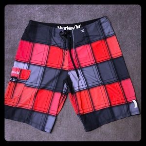 Hurley bored short
